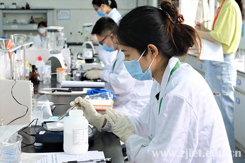 省職業院校技能大賽高職組農產品質量安全檢測賽項在我校成功舉辦，技術服務彰顯專業實力